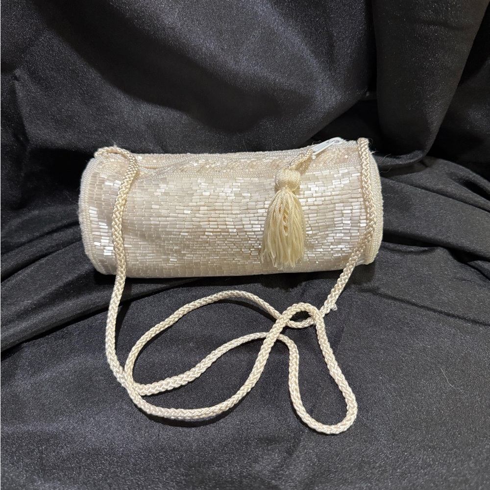 Elegant Cream Beaded Clutch